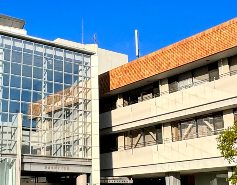 海老名市文化会館（約1,400m／徒歩18分）