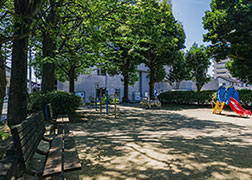 塩町公園（徒歩3分/約170m）