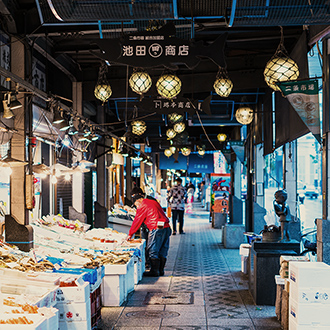 二条市場（車12分・約7.7km）