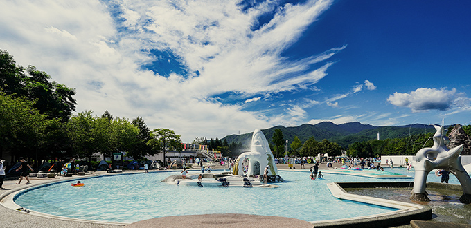 ウォーターパークていねプール（手稲稲積公園）（車7分・約4.2km）