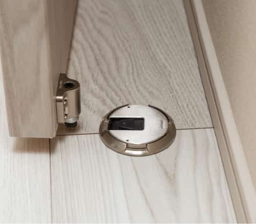 [ドアキャッチャー（LDのみ）]