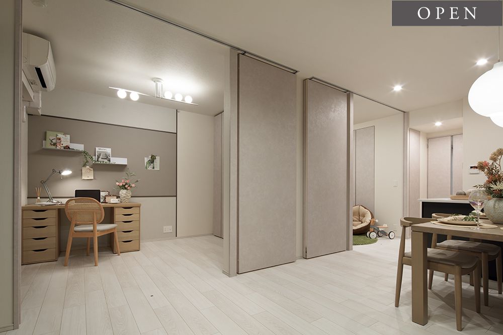 [ウォールドア]