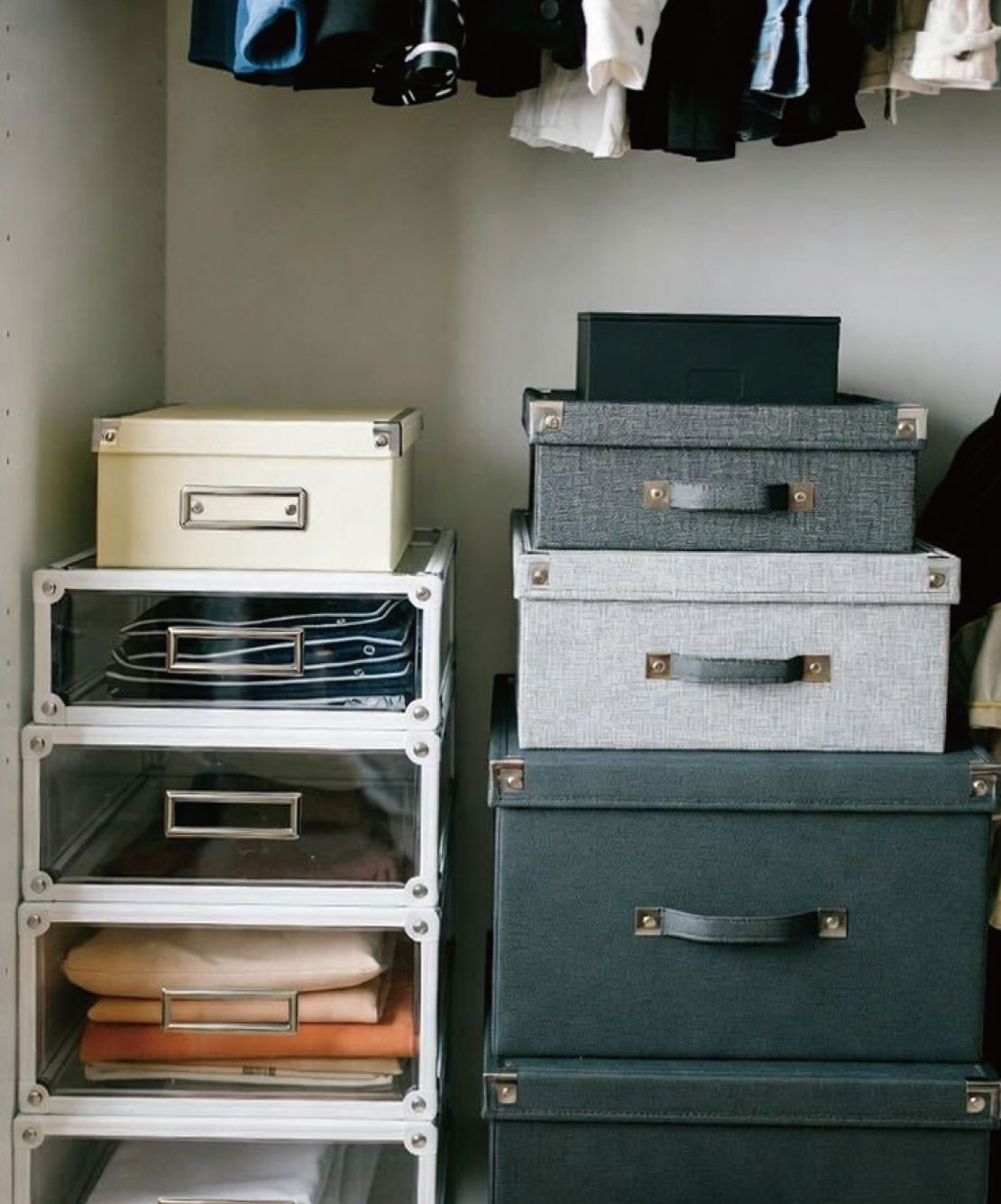 各住戸内にオーナー専用の鍵付き納戸を設置