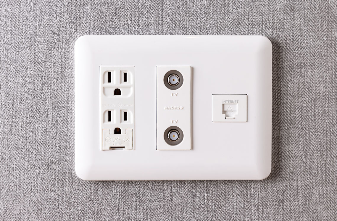 マルチメディアコンセント