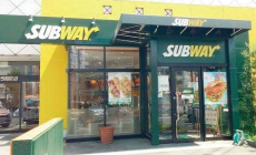 サブウェイ 宮街道トヨタカローラシーズ店
