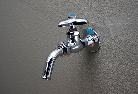 バルコニー水栓